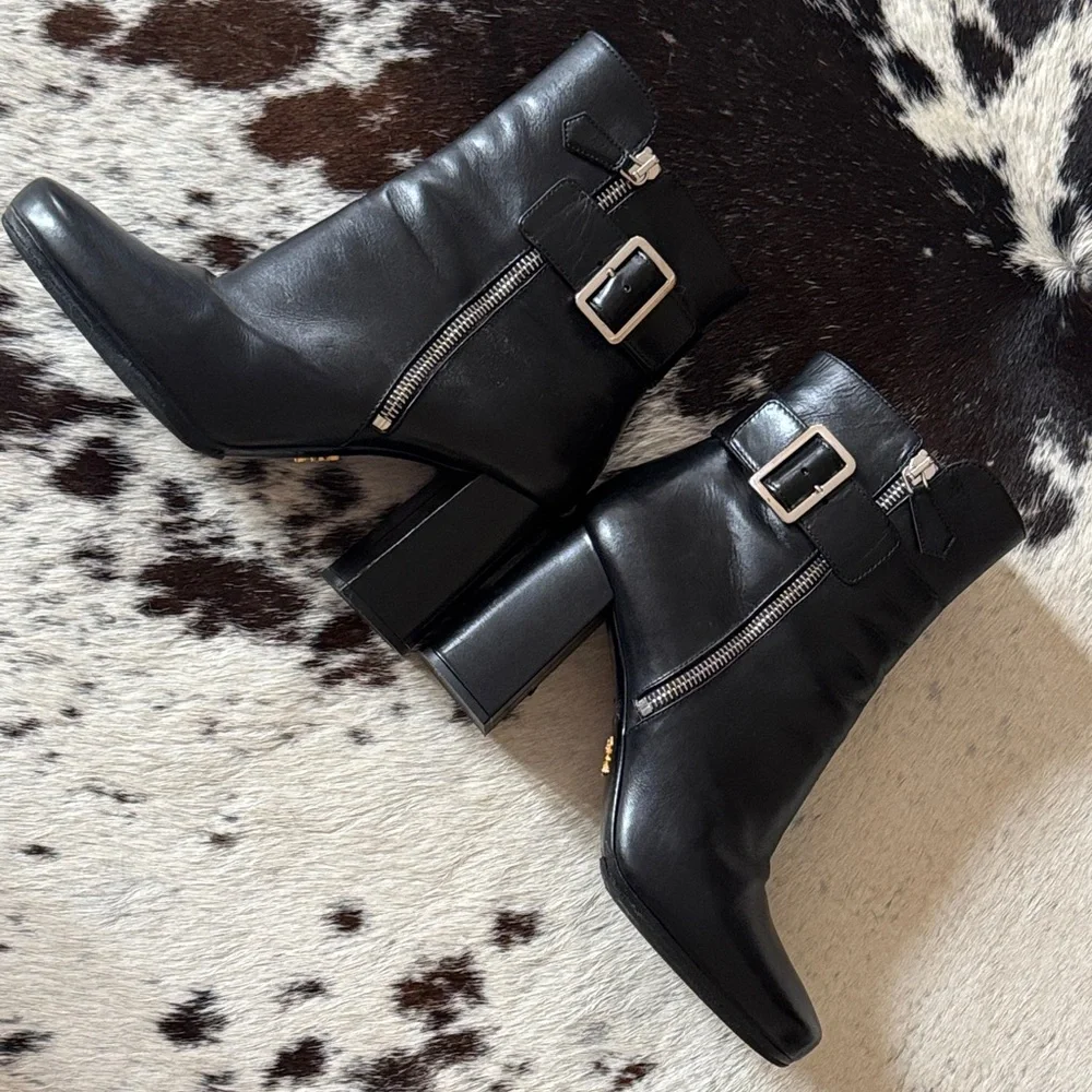 Prada Black Leather Boots - Picture 6 of 16